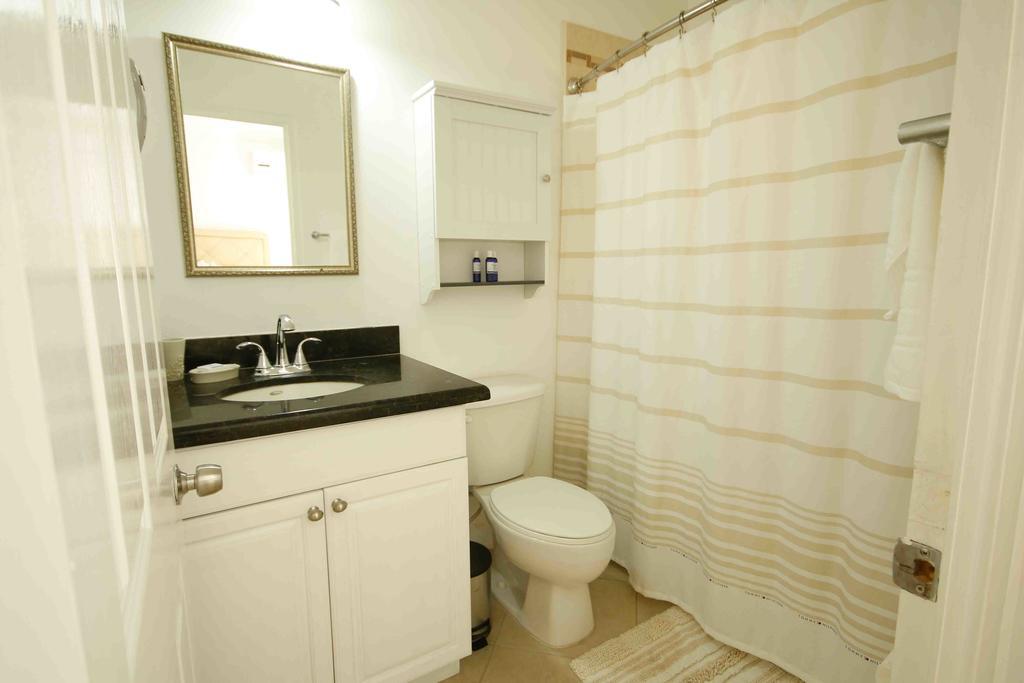 Cattleya Luxury Suites 金斯敦 外观 照片